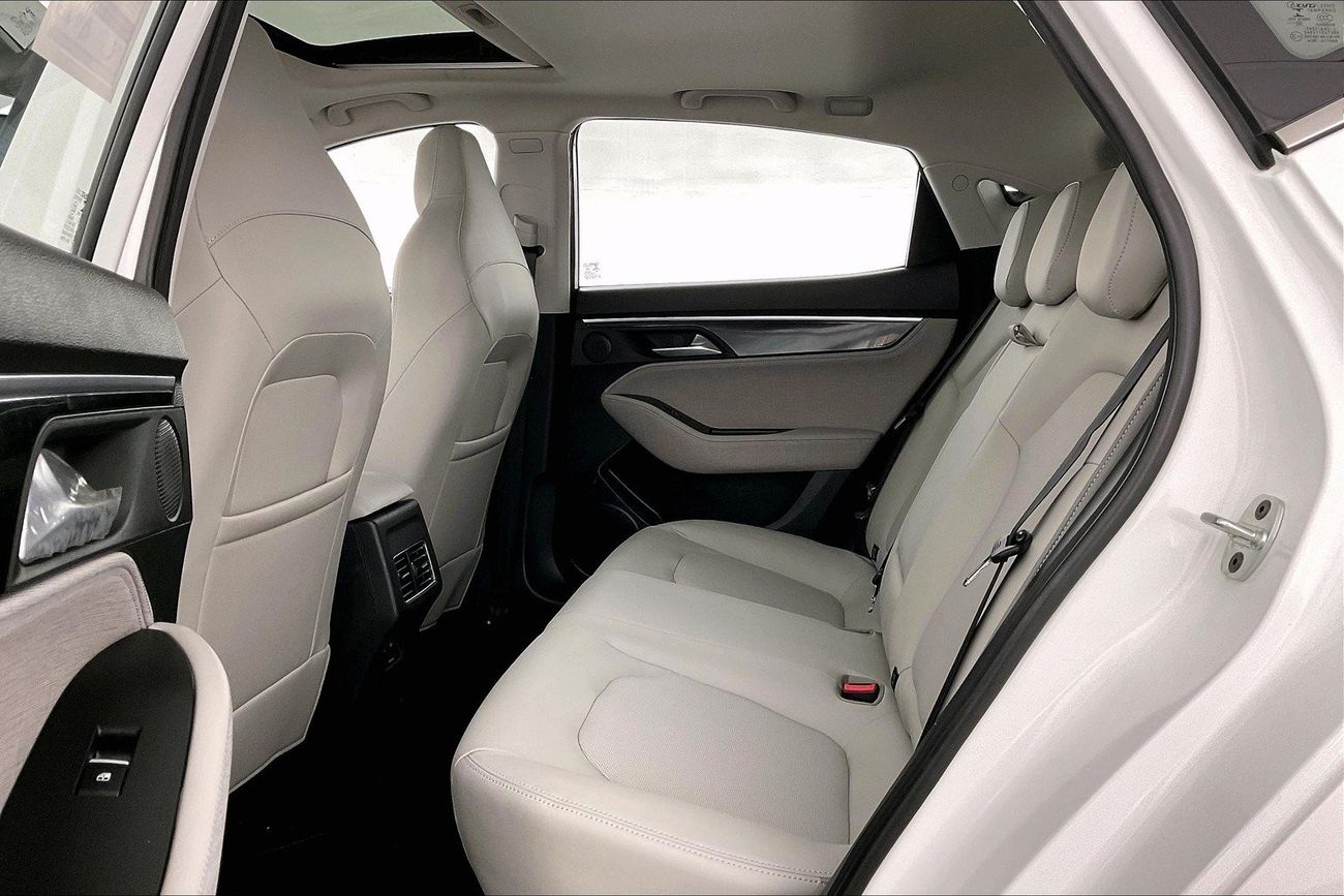 JAC J7 Intelligent | 1 year free warranty | 1.99% financing rate | Flood Free