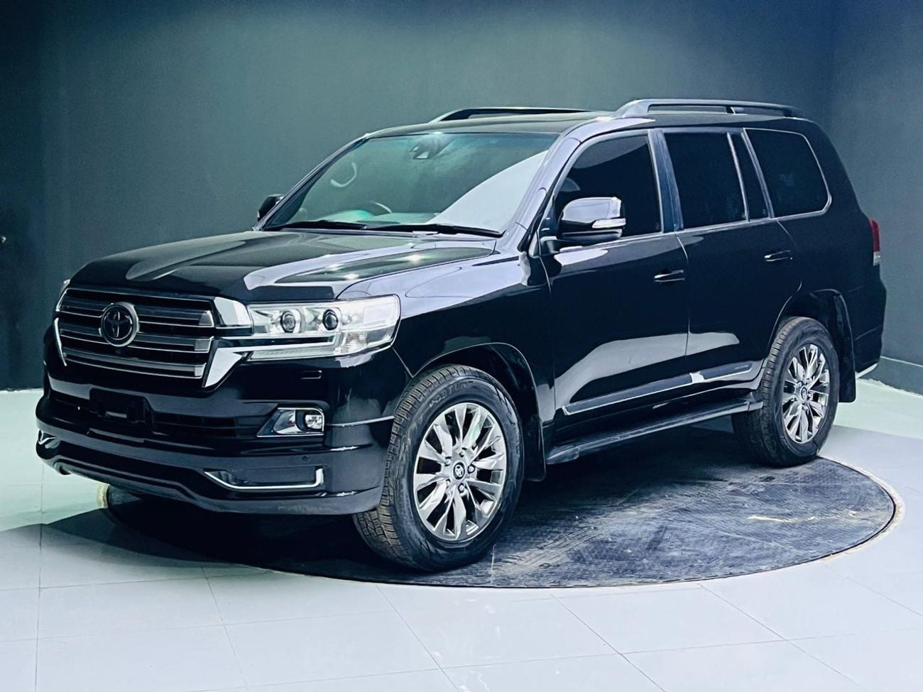 Toyota Land Cruiser RIGHT HAND DRIVE ONLY FOR EXPORT LANDCRUISER SHARA