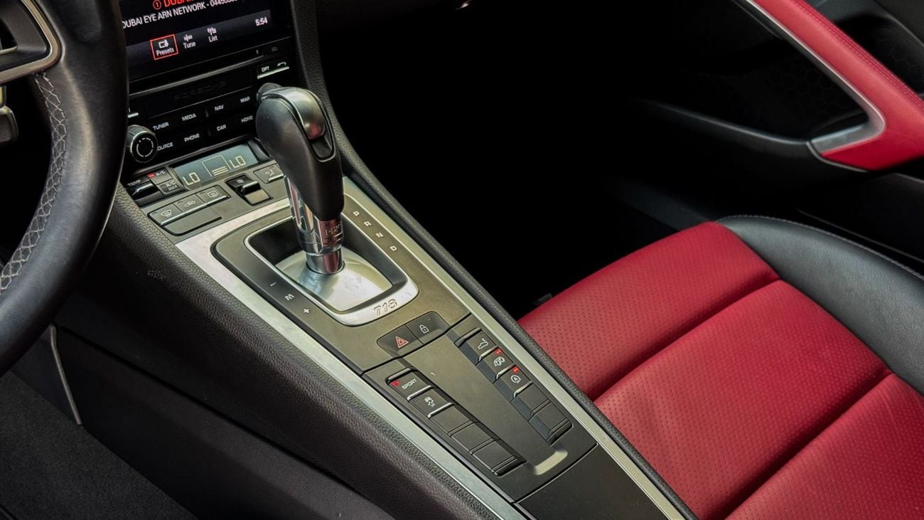 بورش كايمان 718 Std 2.0L A/T