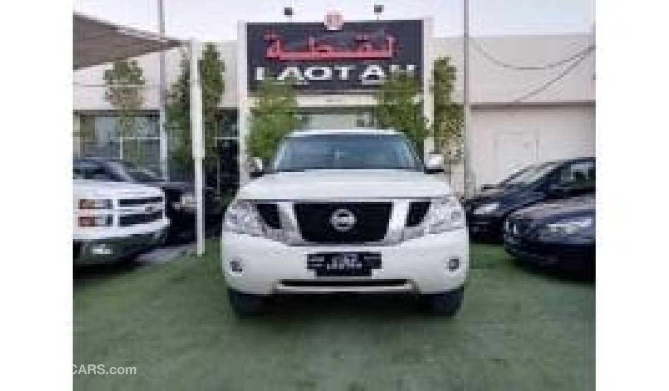 Nissan Patrol Gulf model 2012 number one leather hatch cruise control cruise control wheels sensors rear wing in e