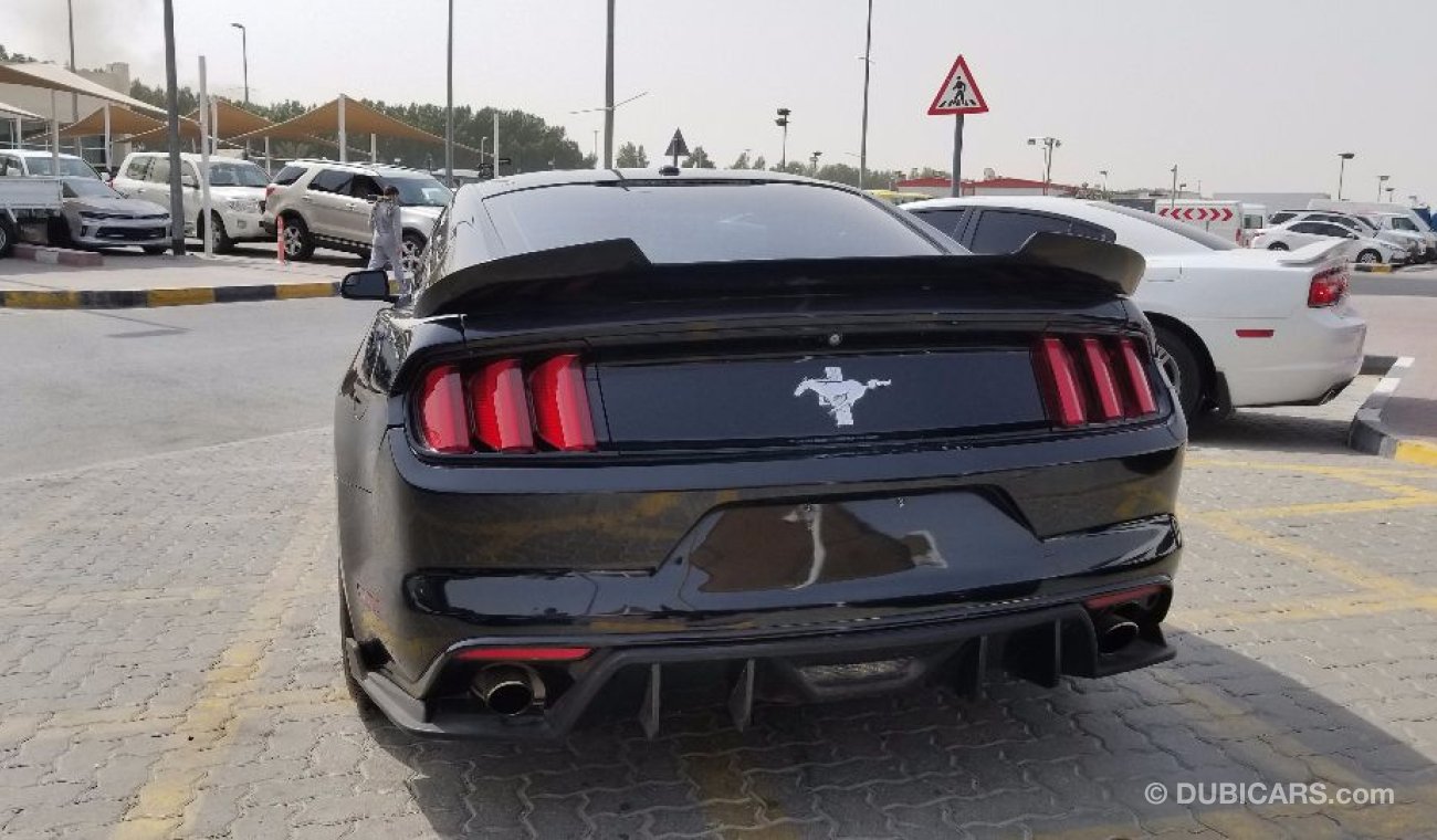 فورد موستانج V8 / PERFORMANCE PACKAGE / FULL OPTION /EXCELLENT CONDITION