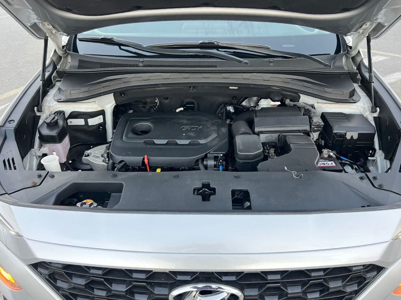 Hyundai Santa Fe STD (NON GCC) 2019 Hyndai Santafe MidOption+ - 2.4L V4 - 4x4 AWD - Rear Camera - Leather Seat  5