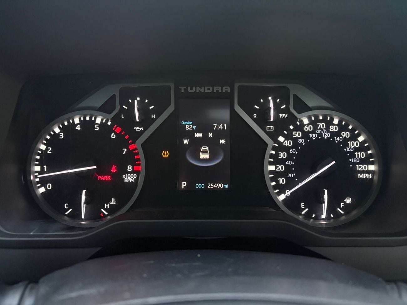 Toyota Tundra Full Option Off Road 2022 4X4