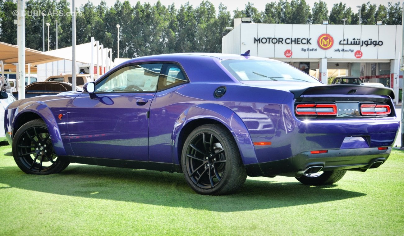 دودج تشالينجر Dodge Challenger SRT8 V8 2019/Super Bee/Alcantara/Drag Modes/Electronic Suspensions