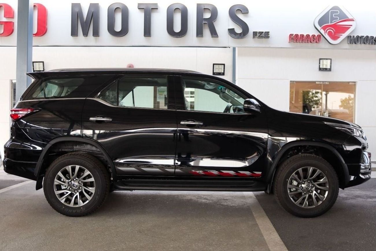 تويوتا فورتونر 2025 FORTUNER VXR 4.0 V6 PETROL/GASOLINA**EXPORT ONLY**التصدير فقط خارج الخليج**