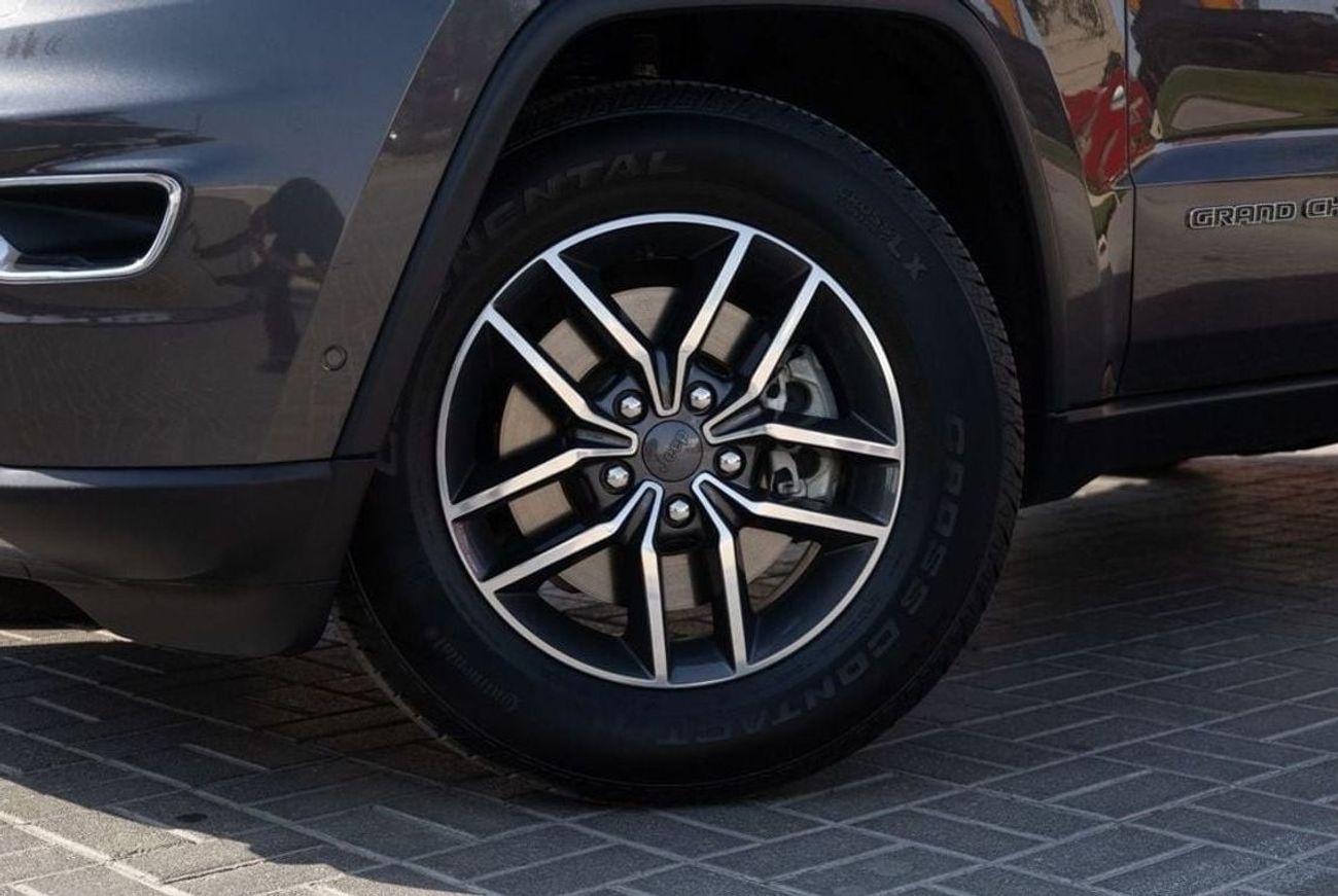 جيب جراند شيروكي Limited 3.6L Jeep Grand Cherokee Limited 2019 GCC under Warranty with Flexible Down-Payment.