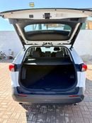 Toyota RAV4 2021 Toyota Rav4  XLE 2.5L full option + sunroof + Push start + alloy rim + Radar + keyless Entry  e