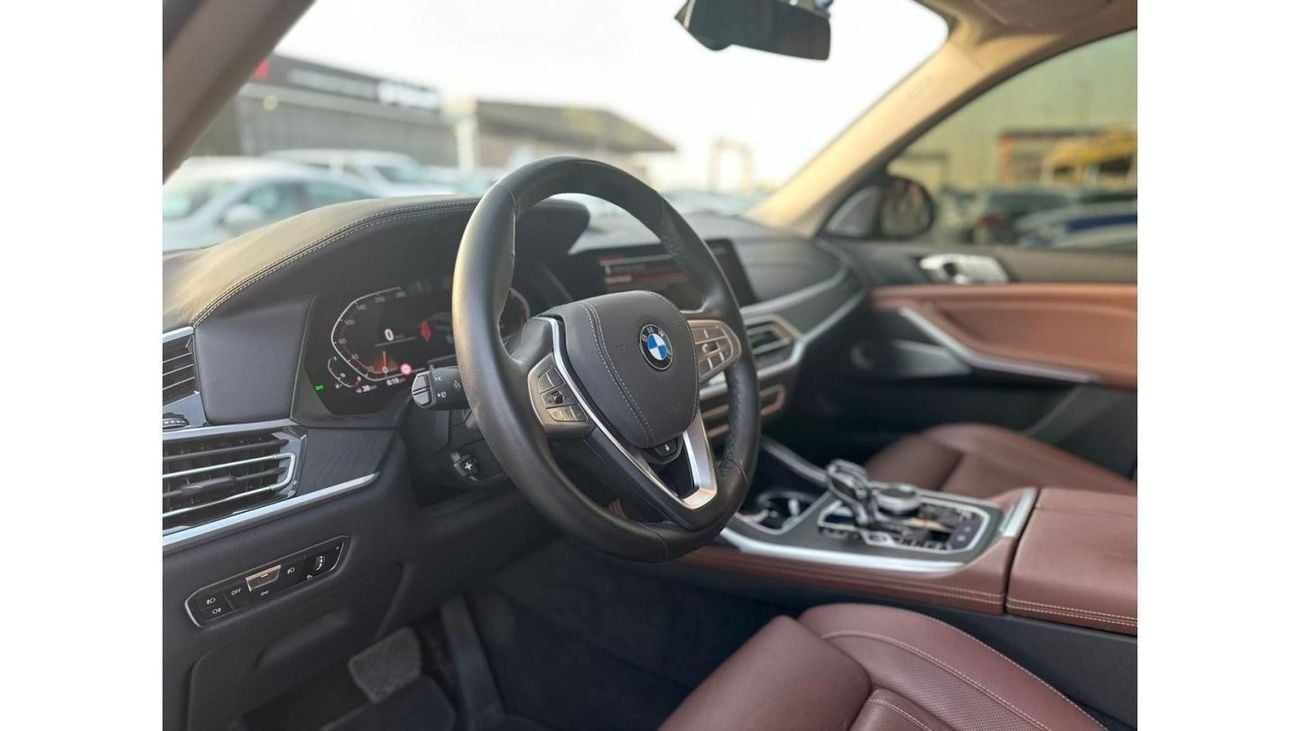 BMW X7 xDrive40i Masterclass UAE 50th Anniversary Edition BMW X7 2022 KOREA SPECS
