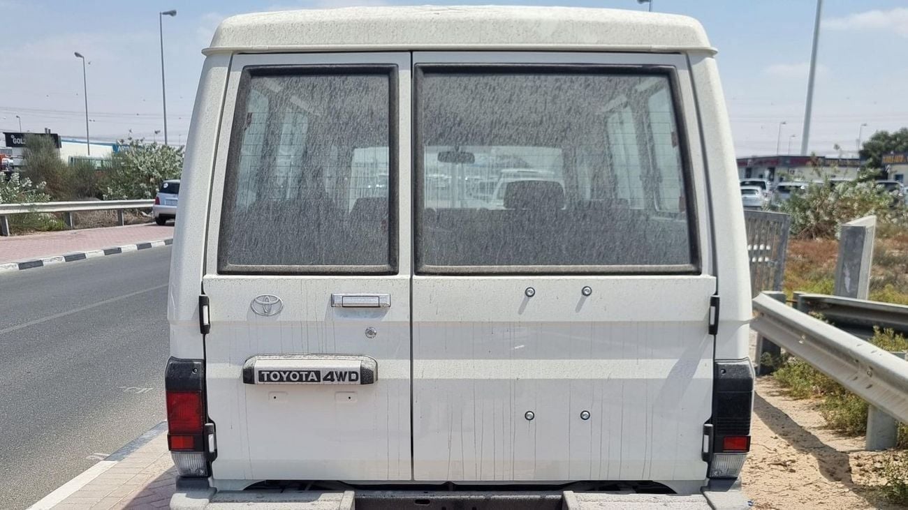تويوتا لاند كروزر 70 LC 78 HARDTOP 2.8L MT GDJ78 2.8L Diesel AT 2025YM