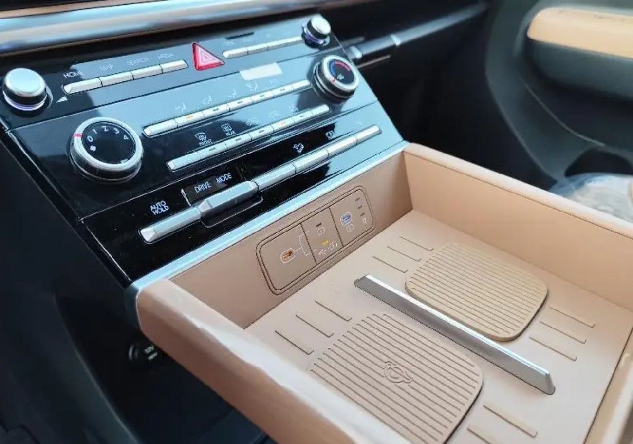 هيونداي سانتا في GL Panorama 2.5L