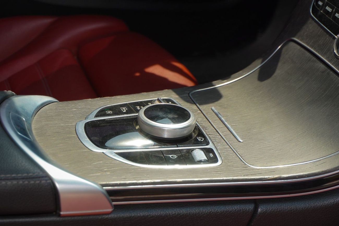 Mercedes-Benz C 300 Sport Mercedes C300 AMG / 2020 / USA