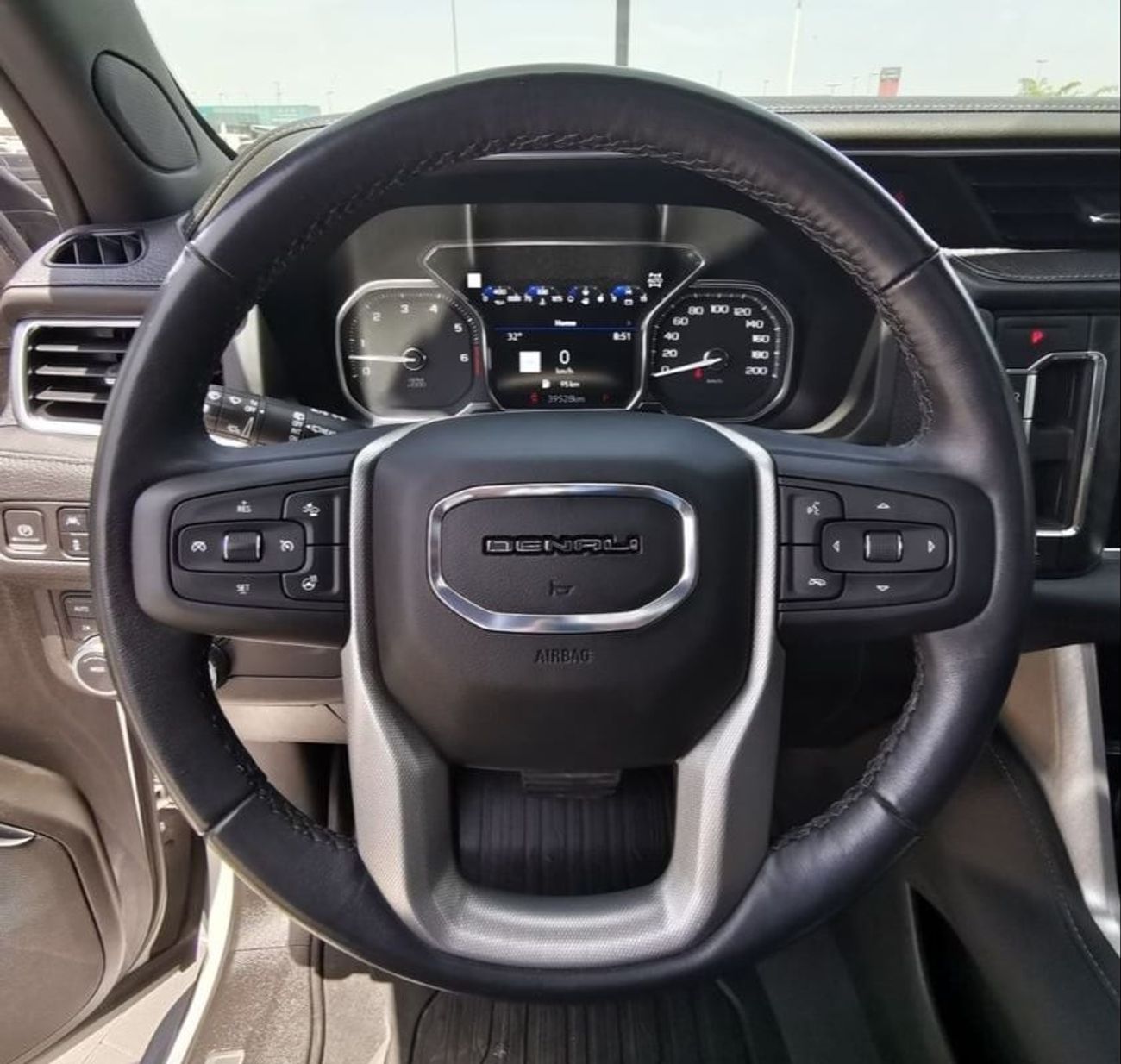 GMC Yukon GMC Denali - 2021 - White