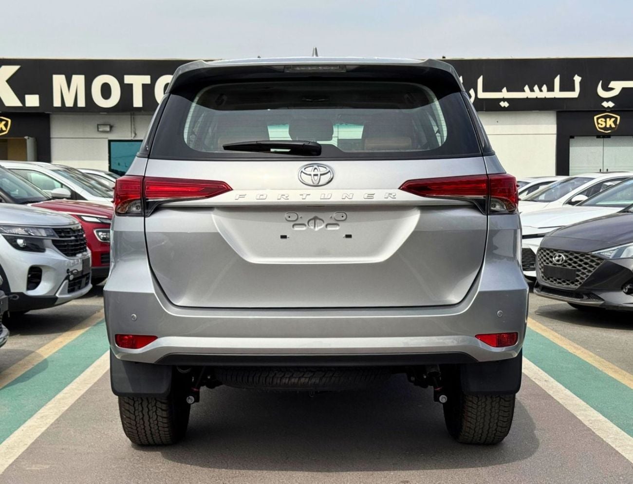 Toyota Fortuner EXR TOYOTA FORTUNER EXR || 2.7L PETROL V4 / FABRIC SEATS / MANUAL AC (CODE # FPMB)