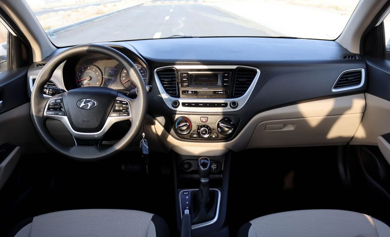 هيونداي أكسنت Base 1.6L (138 HP) hyundai accent  2021 GCC 1.6 L accident-free  in excellent condition 747 P.M