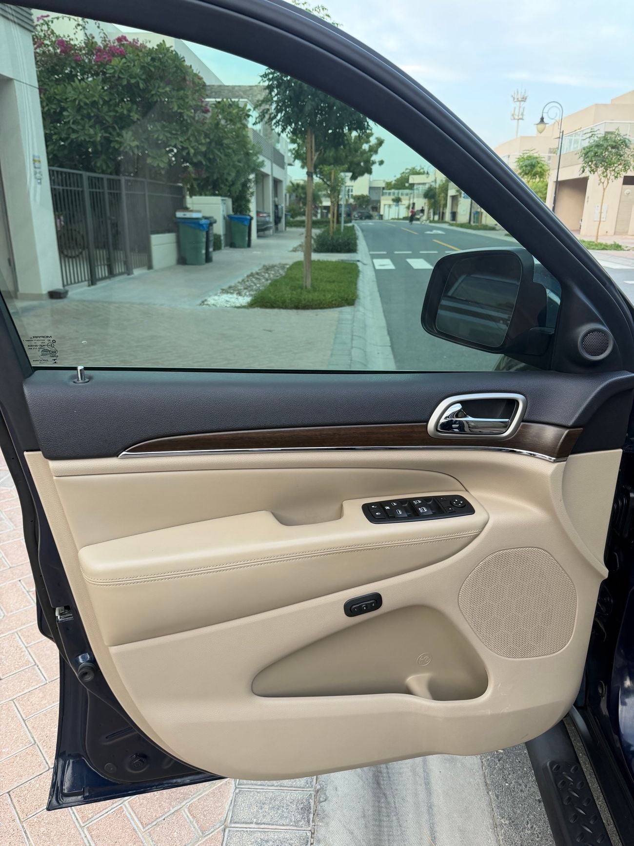 جيب جراند شيروكي Limited Plus 3.6L
