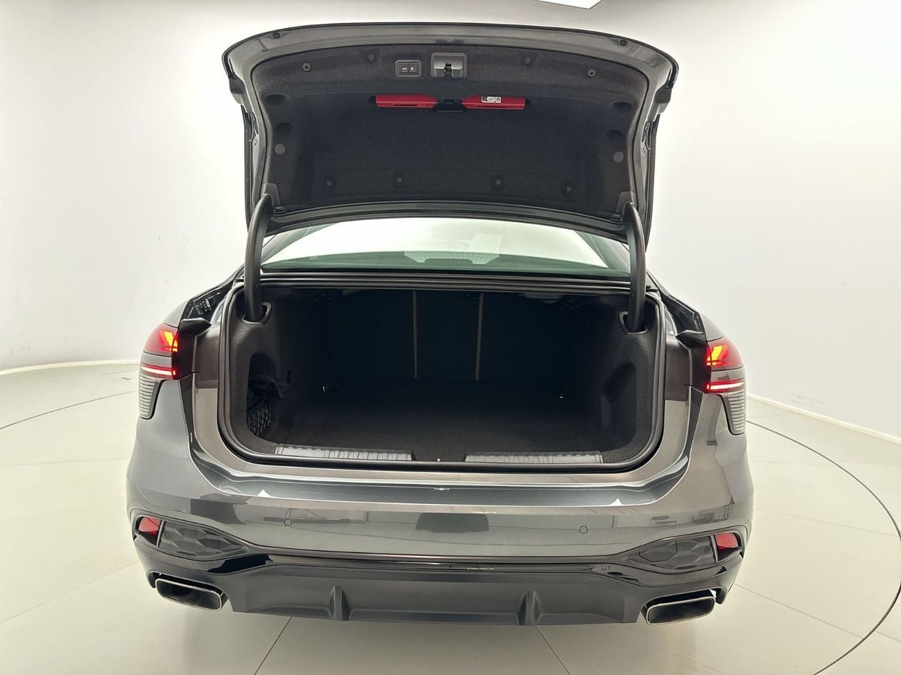 أودي A6 Sedan TFSI 204hp Sline (Ref# 09712)