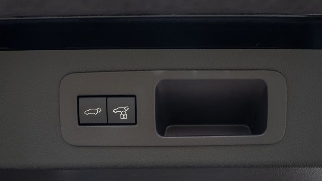 تويوتا لاند كروزر VX 3.5L