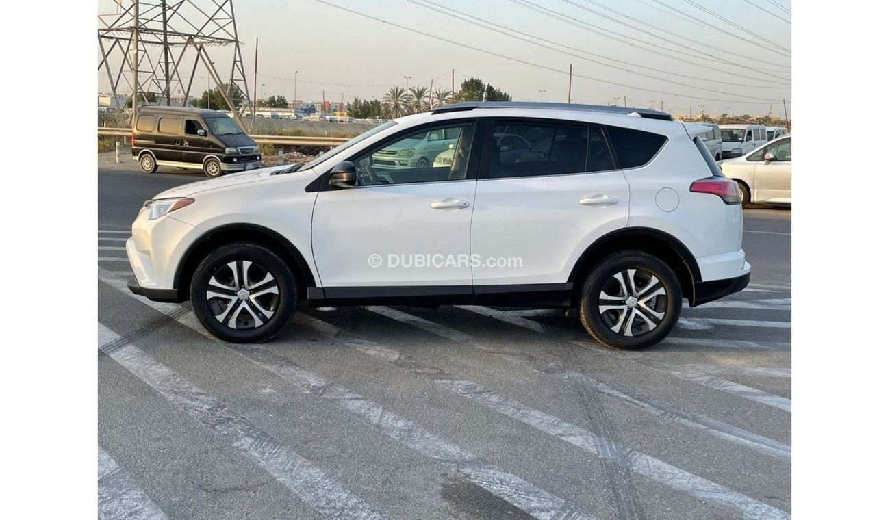Toyota RAV4 2017 TOYOTA RAV4 LE / AWD / MID OPTION