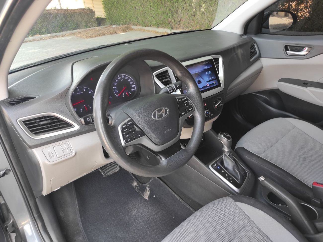 Hyundai Accent GL 1.6L (138 HP) Sedan Hyundai Accent 2019 Gcc V4 1.6 full automatic