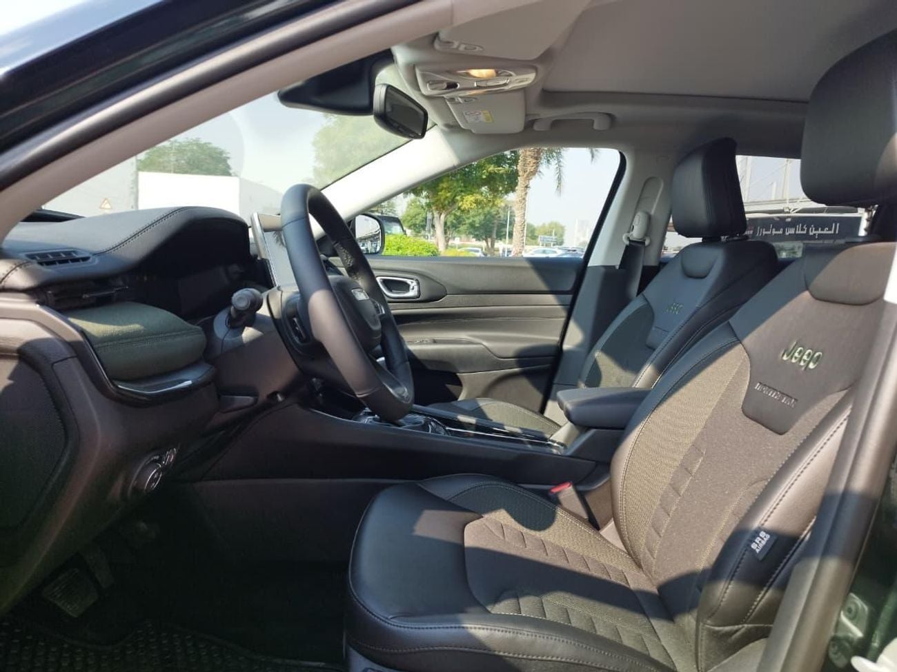 جيب كومباس Jeep Compass Hybrid BLUG IN ( BRAND NEW )