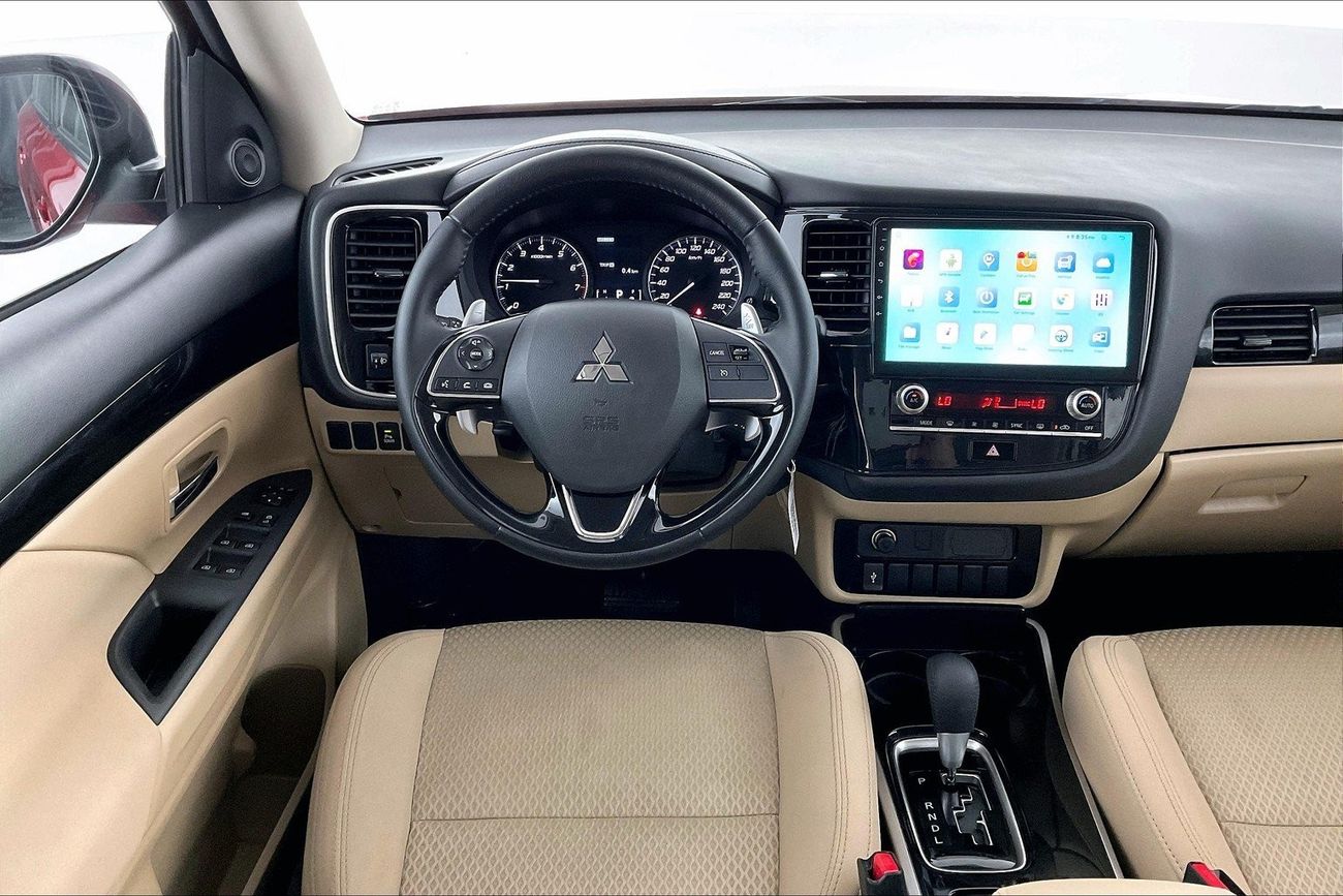 ميتسوبيشي آوتلاندر GLX Basic | سنة ضمان مجانية | خالية من أضرار الفيضانات