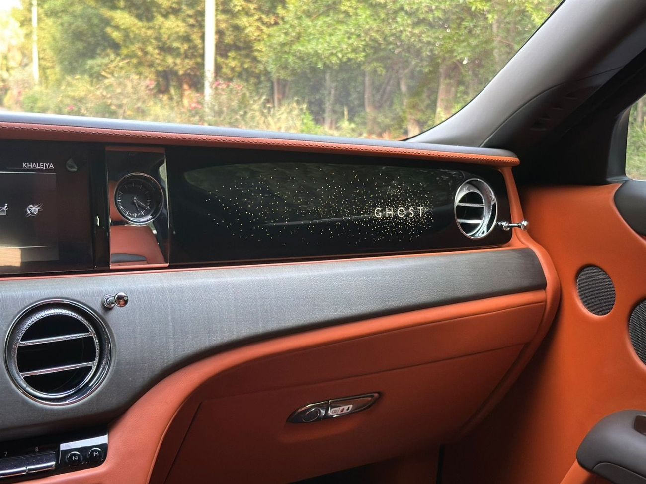 Rolls-Royce Ghost 6.75T Extended Wheelbase | V12 571 HP | GCC Specs | Like New | 4,000 KM