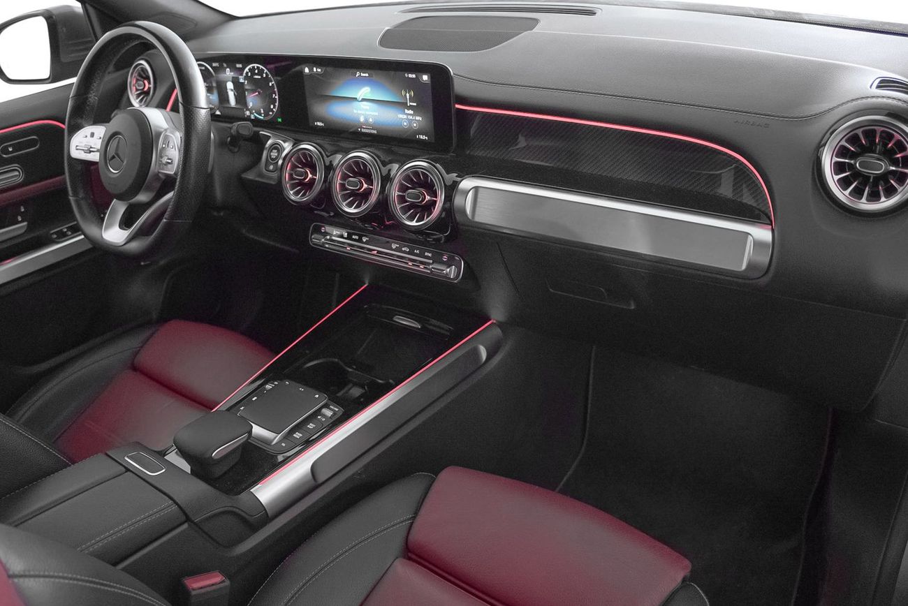 مرسيدس بنز GLB 250 4MATIC 2.0L (221 HP)