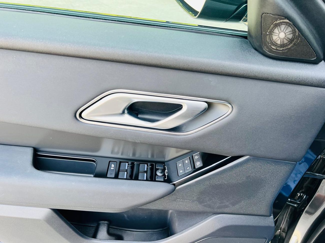 لاند روفر رينج روفر فيلار Dynamic SE P250 2.0L