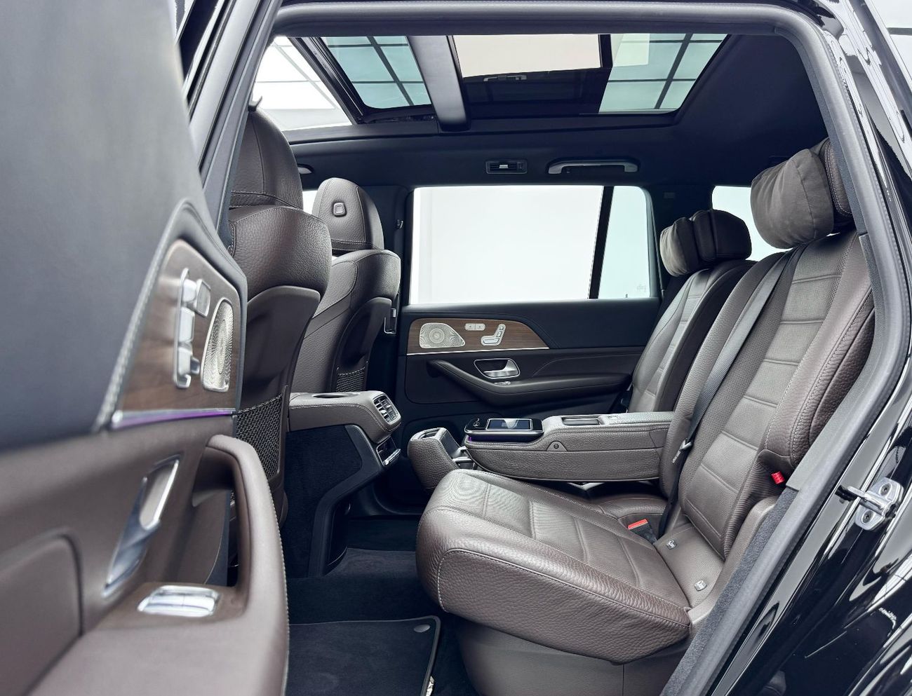 مرسيدس بنز GLS 450 4MATIC 2022 Mercedes Benz GLS 450 AMG 4MATIC, Warranty, Full Mercedes Service History, 7 Seater, GCC