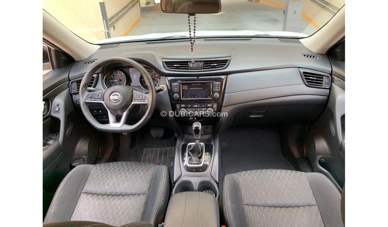 Used Nissan Rogue 2018 for sale in Dubai - 647366