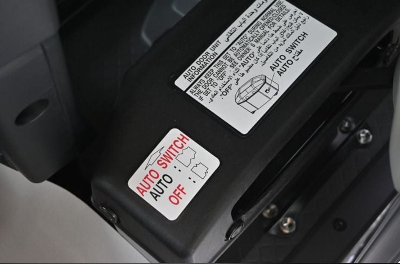 تويوتا كوستر 2.7L (23-Seater) Manual, Automatic Door, Model 2025 For Export