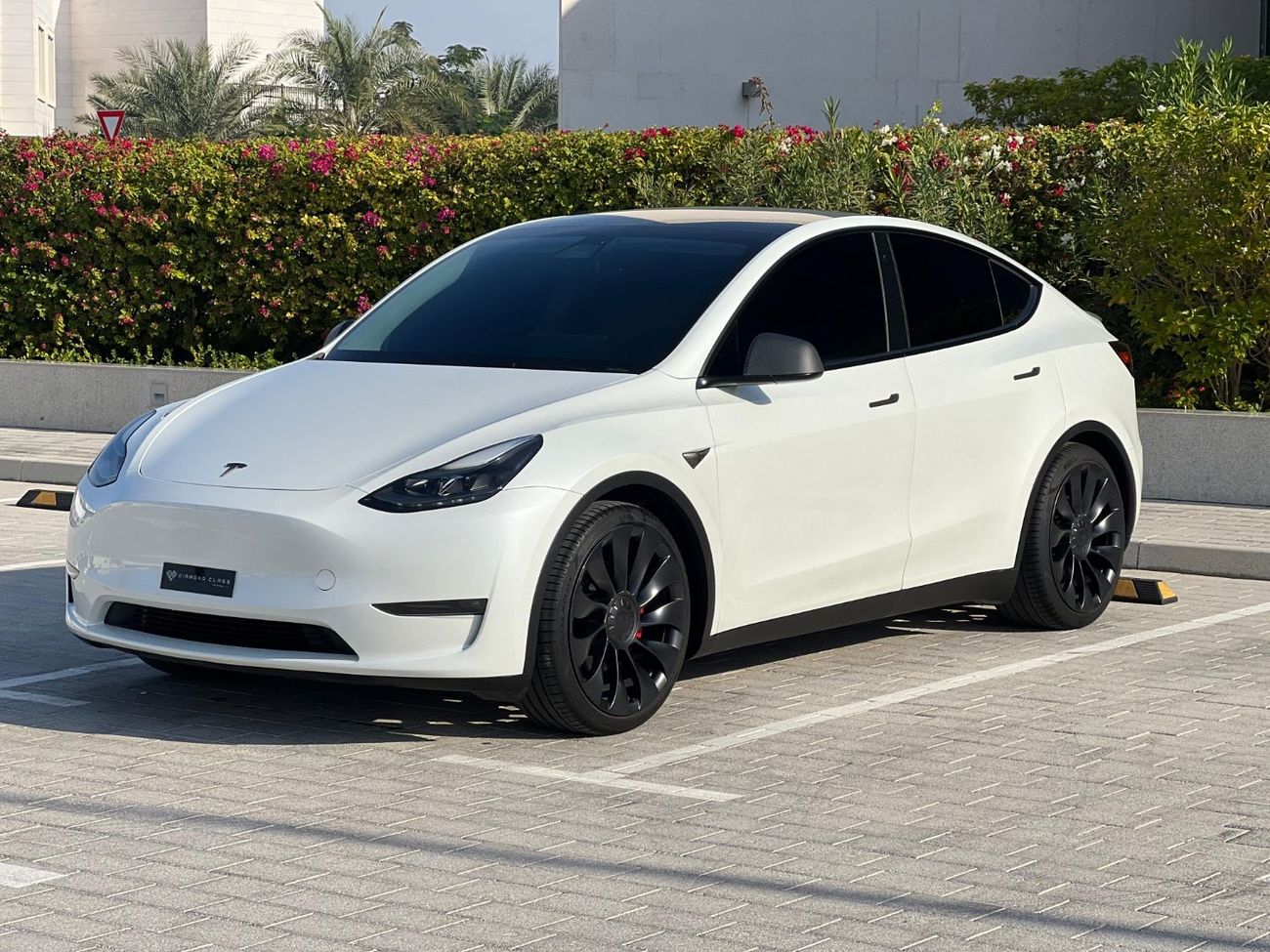 Tesla Model Y Tesla Model Y Performance  Auto Pilot  2023 GCC Under Warranty