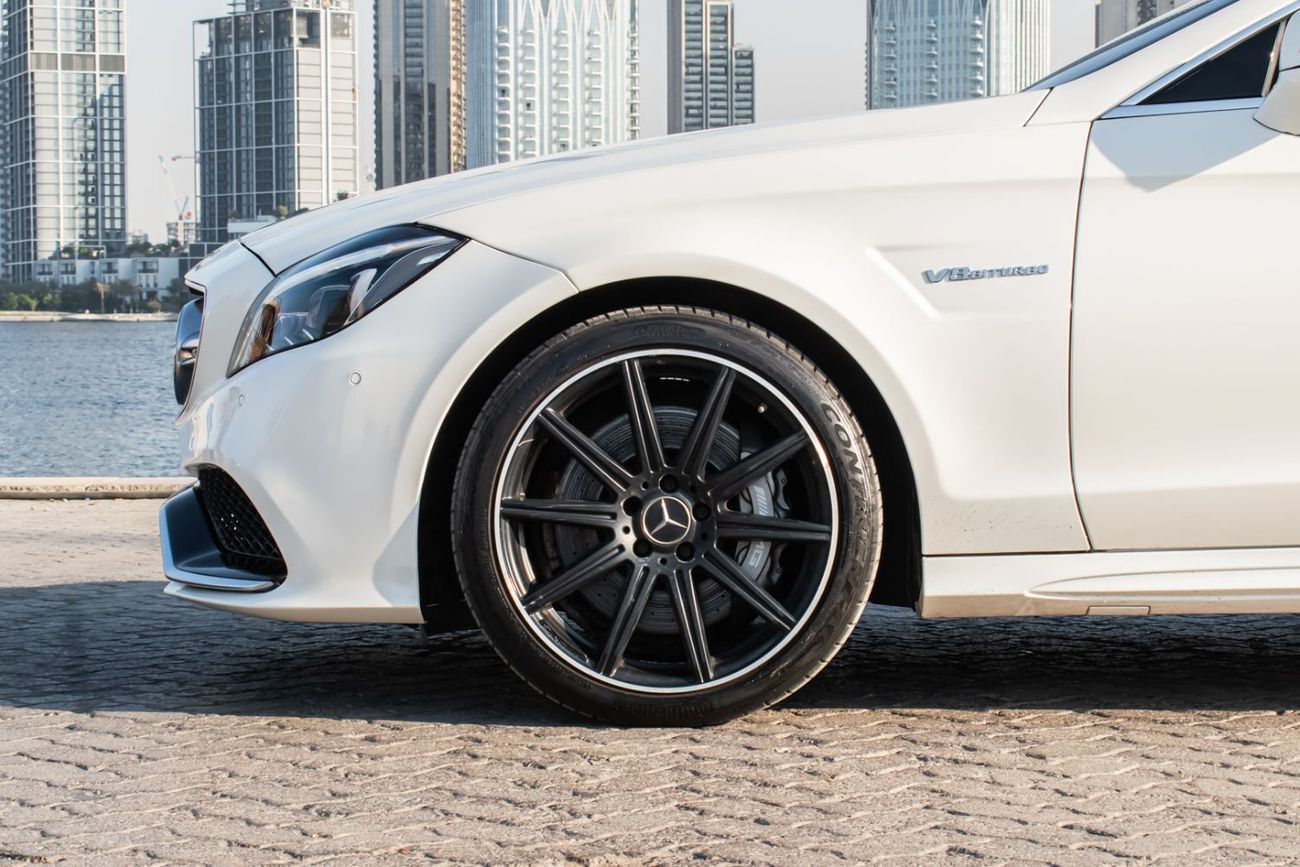 مرسيدس بنز CLS 63 AMG Std 5.0L