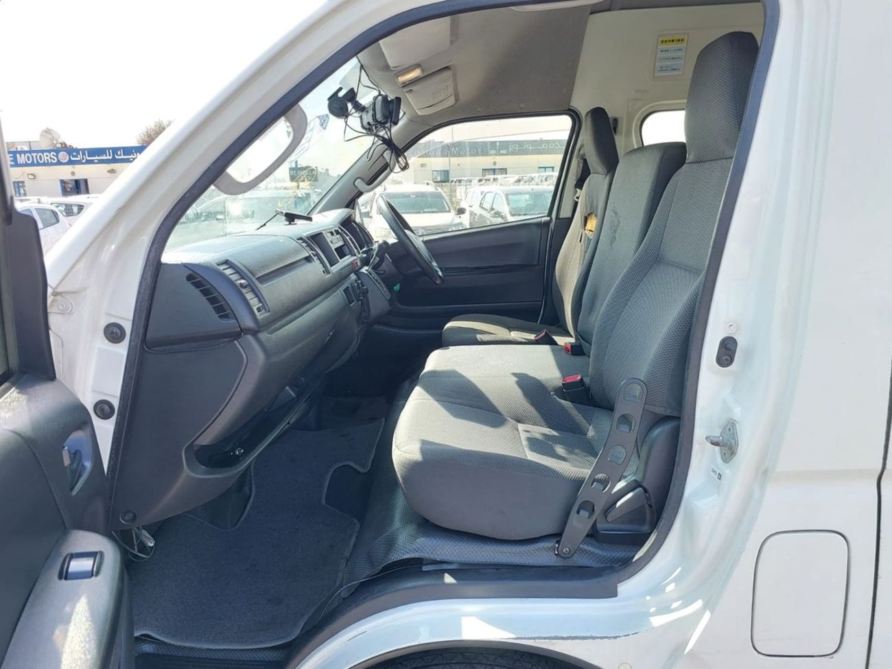 تويوتا هاياس (RAMADAN OFFER) TOYOTA HIACE VAN RHD 2014 MODEL 3.0 L DIESEL AUTOMATIC(PM14171)