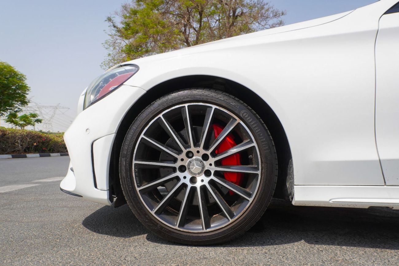 Mercedes-Benz C 300 Sport Mercedes C300 AMG / 2020 / USA