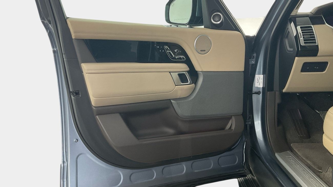 Land Rover Range Rover Vogue | Guaranteed Warranty | 0 Down Payment