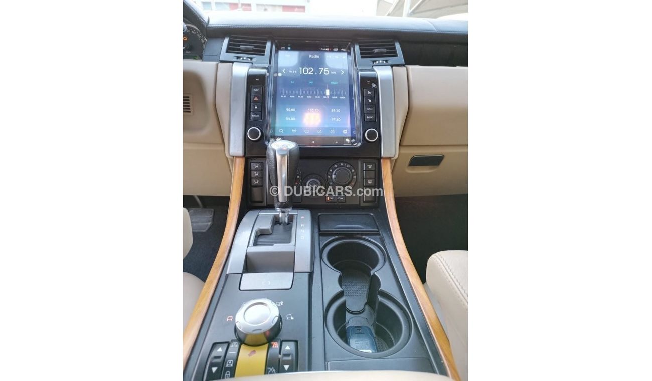 Land Rover Range Rover Sport 2008 model, 2013 Gulf convertible, leather hatch, cruise control, in excellent condition