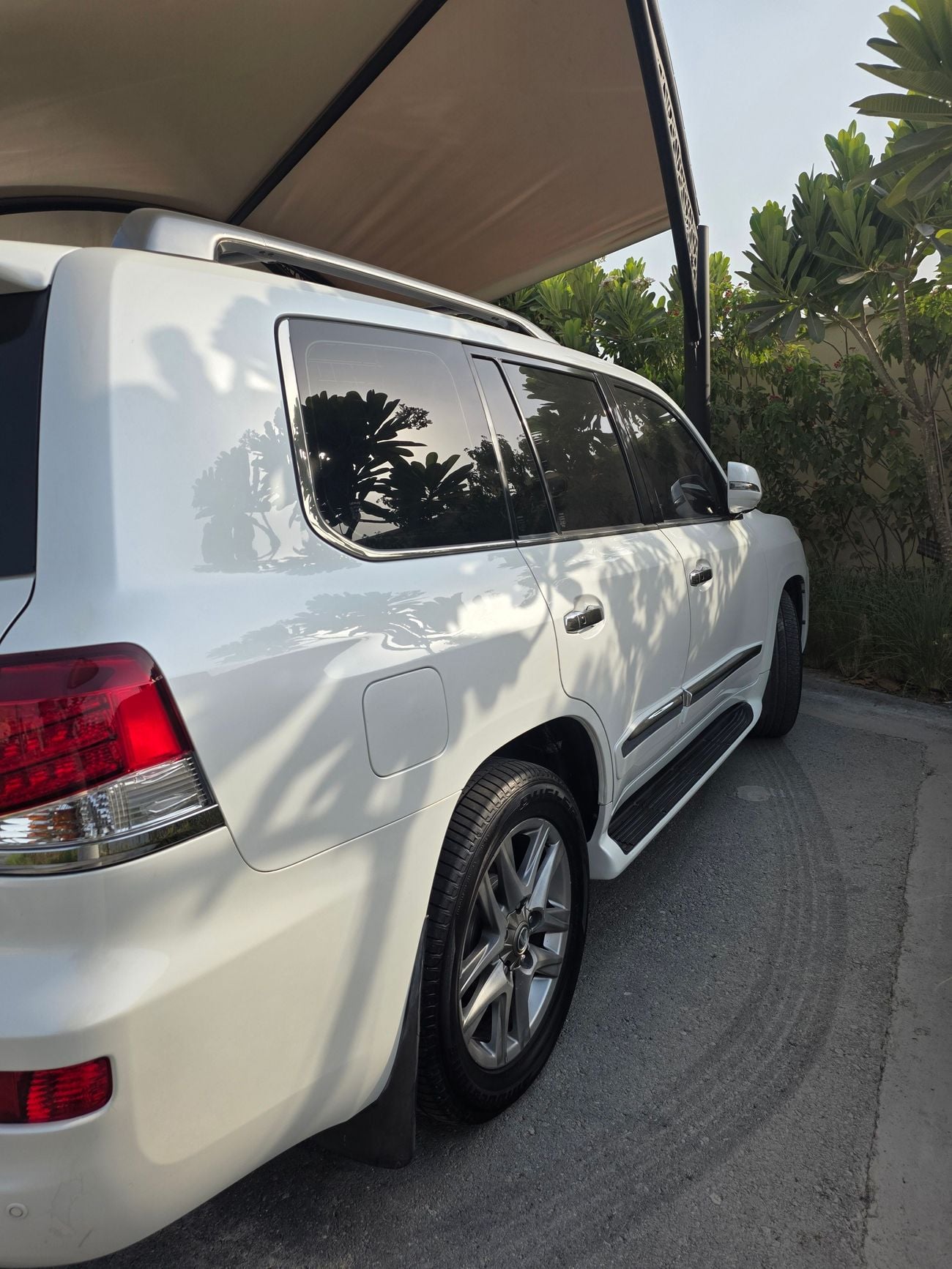 Lexus LX570 PLATINUM