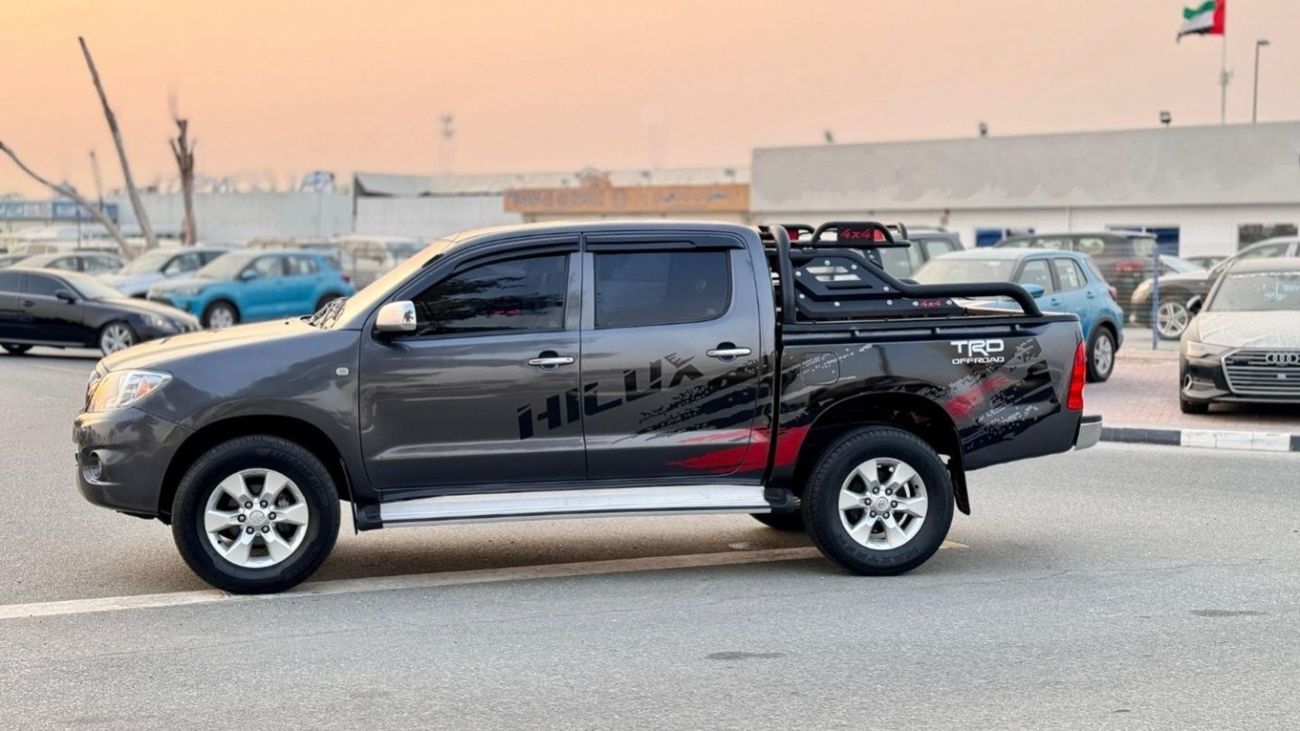 تويوتا هيلوكس -