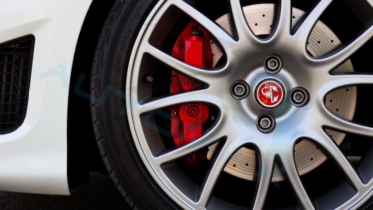 أبارث 695 Turismo 1.4T GCC 41500Km With 2 Years Or 120,000 Km Warranty @Official Dealer