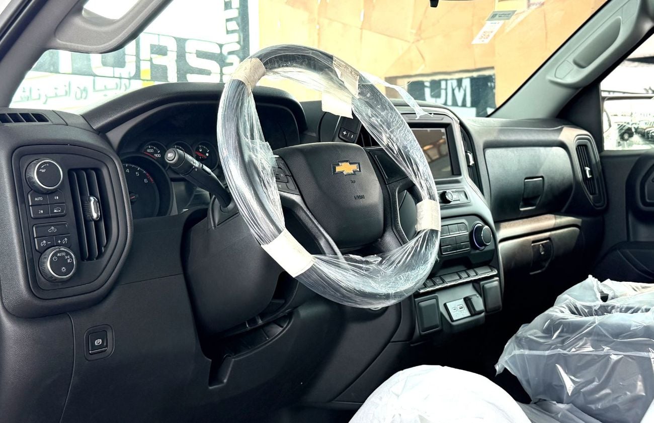 Chevrolet Silverado V8 5.3L AWD GCC Specification