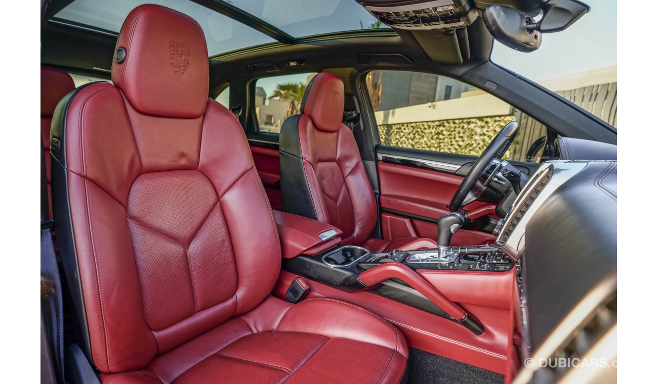 Porsche Cayenne | 2,722 P.M | 0% Downpayment | Full Option | Immaculate Condition!