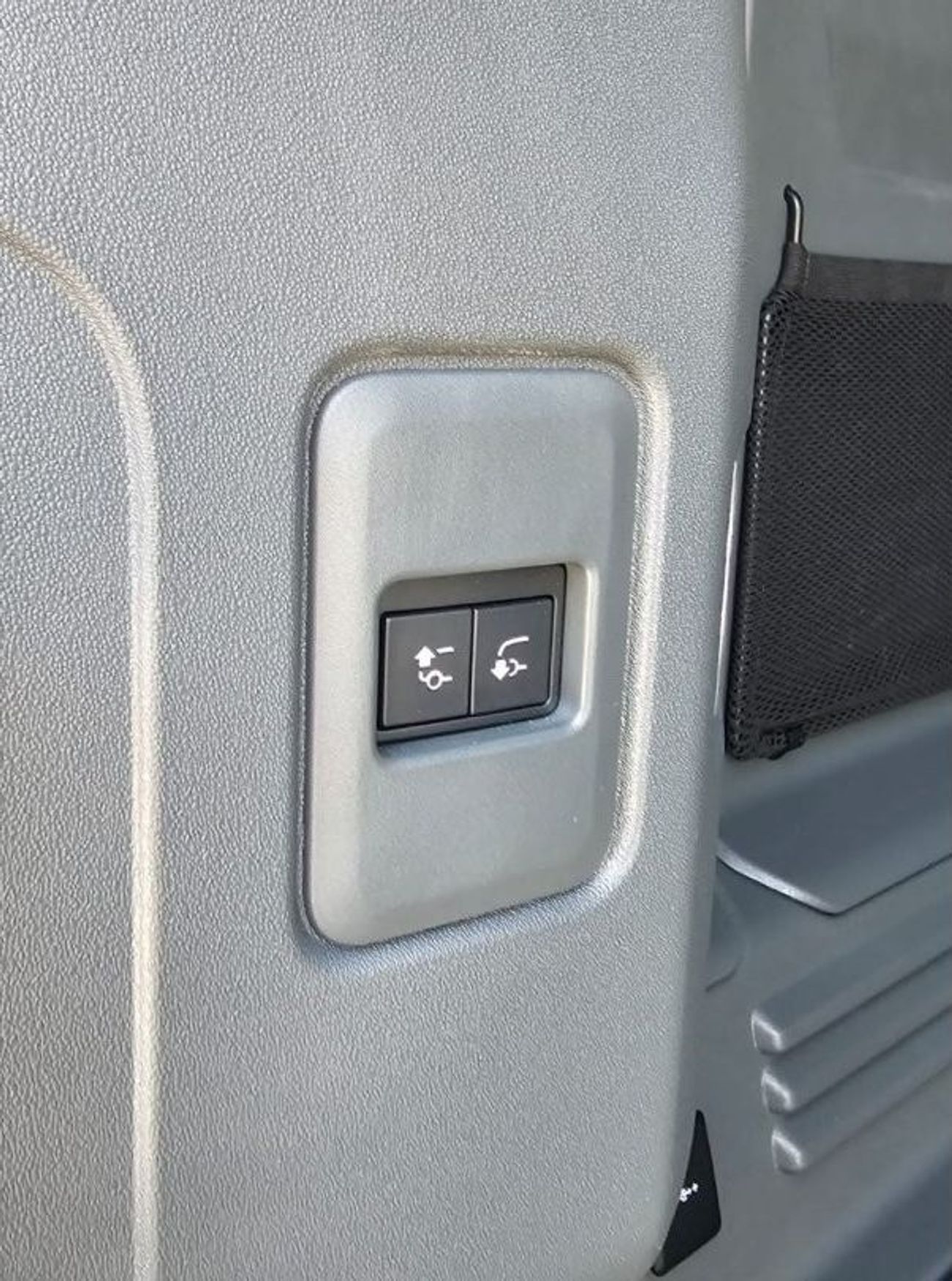 Land Rover Defender 110 X-Dynamic SE P300 110 SE P300