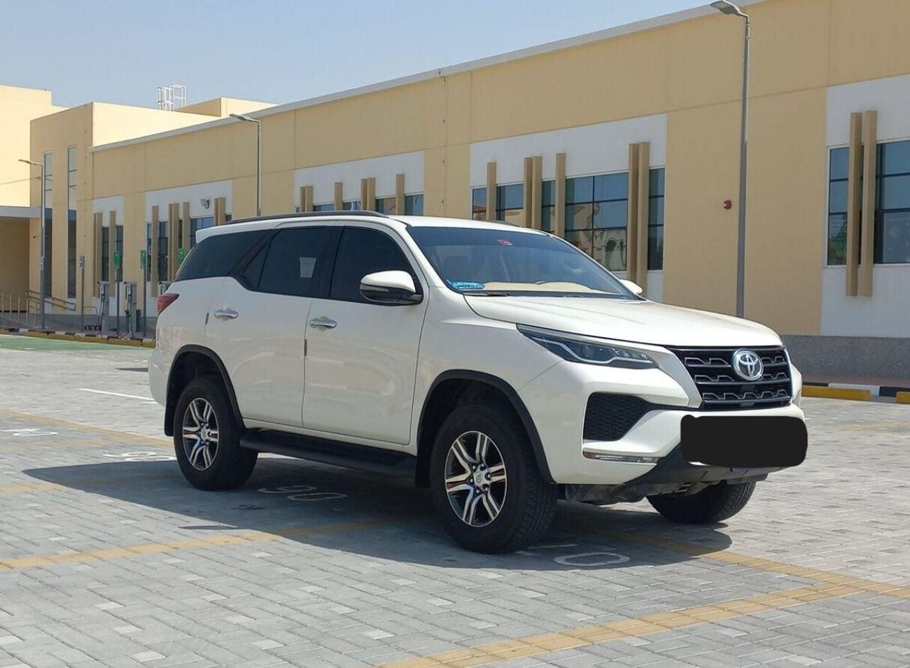 Toyota Fortuner GX2 2.7L 4WD