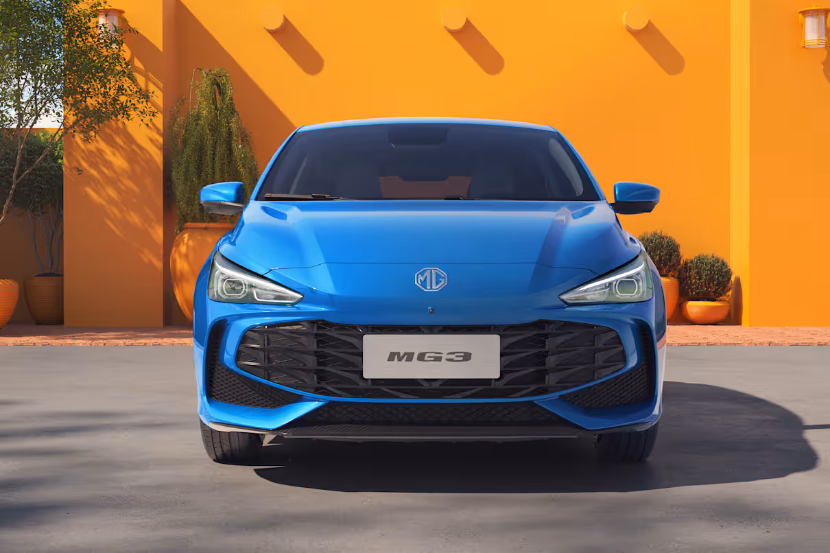 أم جي 3 exterior - Front profile