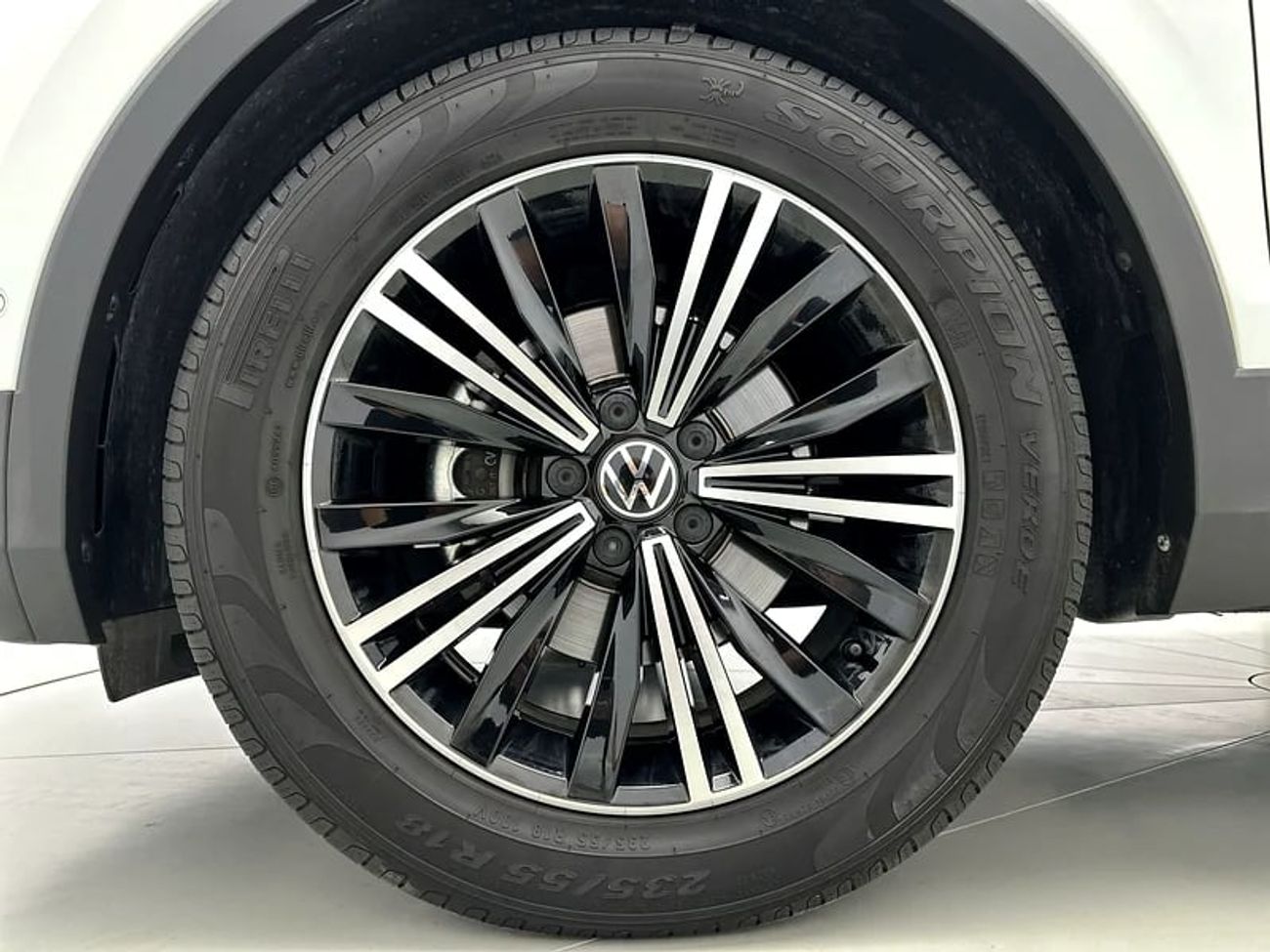 Volkswagen Tiguan Life 1.4L Life with Leather Seats (REF#71558)