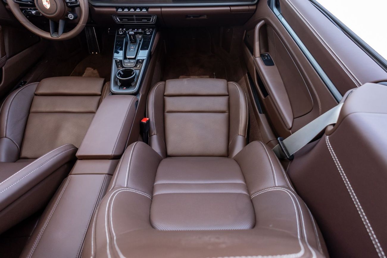 Porsche 911 Carrera GTS 3.0L (450 HP) Convertible