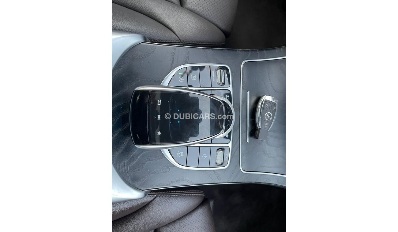 Mercedes-Benz GLC 250 AMG Mercedes GLC 250 _ Gcc_2018_Excellent_Condition _Full option