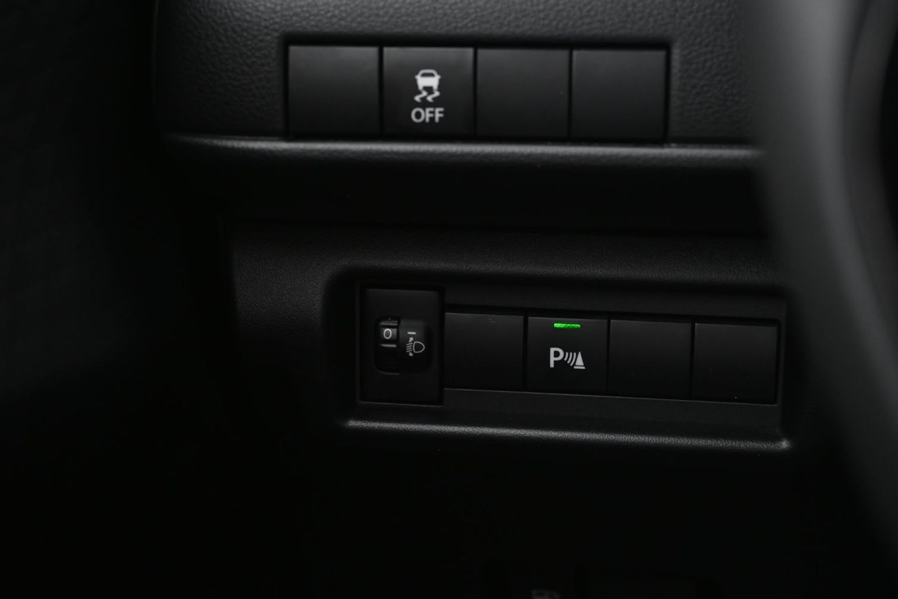 Suzuki Swift Suzuki Swift GLX 1.2L, Dual Tone, Model 2025