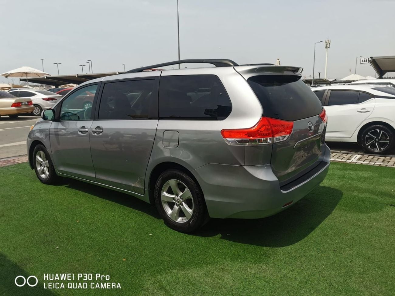 Toyota Sienna أمريكي أوراق جمارك رقم 1 أبواب كهرباء